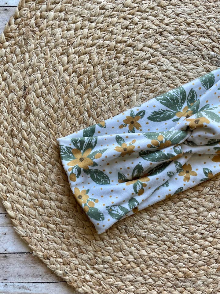 Diadema de Punto con Giro Floral Earth para venta al por mayor de Designs by Rachel Joy