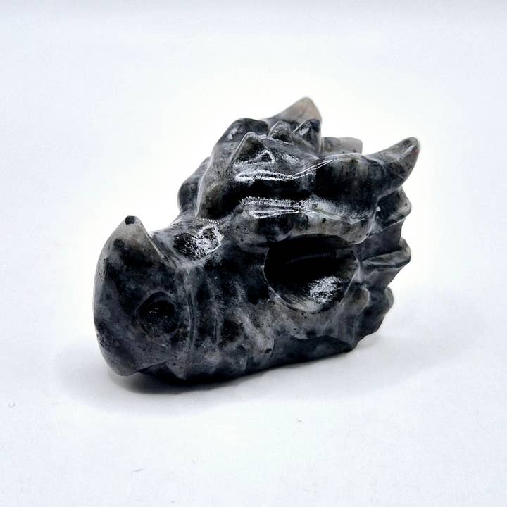 Moonlight Gemstones - Wholesale Spirituele steen/kristal - Draken Schedel van Edelsteen (4 cm) - Labradoriet Dragon Skull