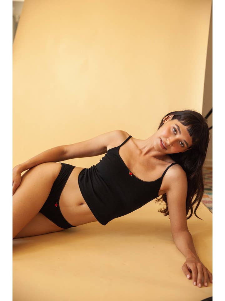 Onyx CAMI MIT U-AUSSCHNITT AUS ONYX für den Großhandel auf Faire3