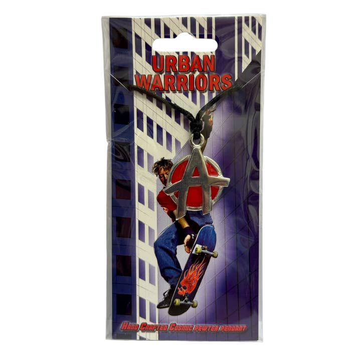 Collana in peltro Anarchy Skateboard Street Jewelry (USA-DDP) per la vendita all'ingrosso da parte di Myth & Magik - Silver Jewellery Cavern Wholesale