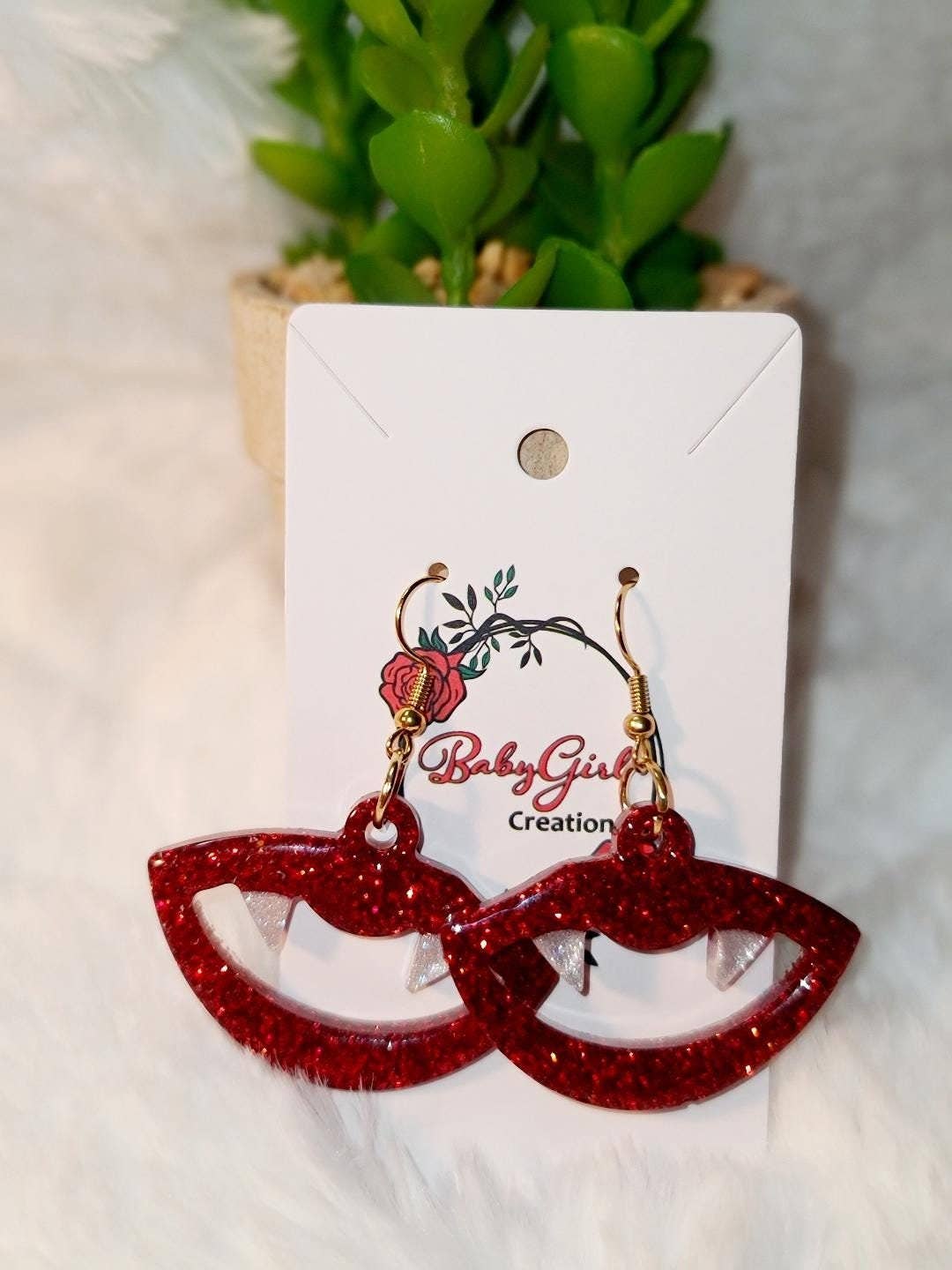 BabyGirl Creations – wholesale Dangle earrings – Halloween Vampire Fang Earrings With Red Lips Resin2