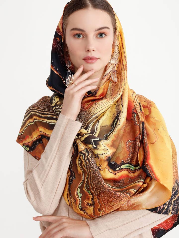 Châle en soie, collection FLAME pour la vente par FAD Fashion Art Design