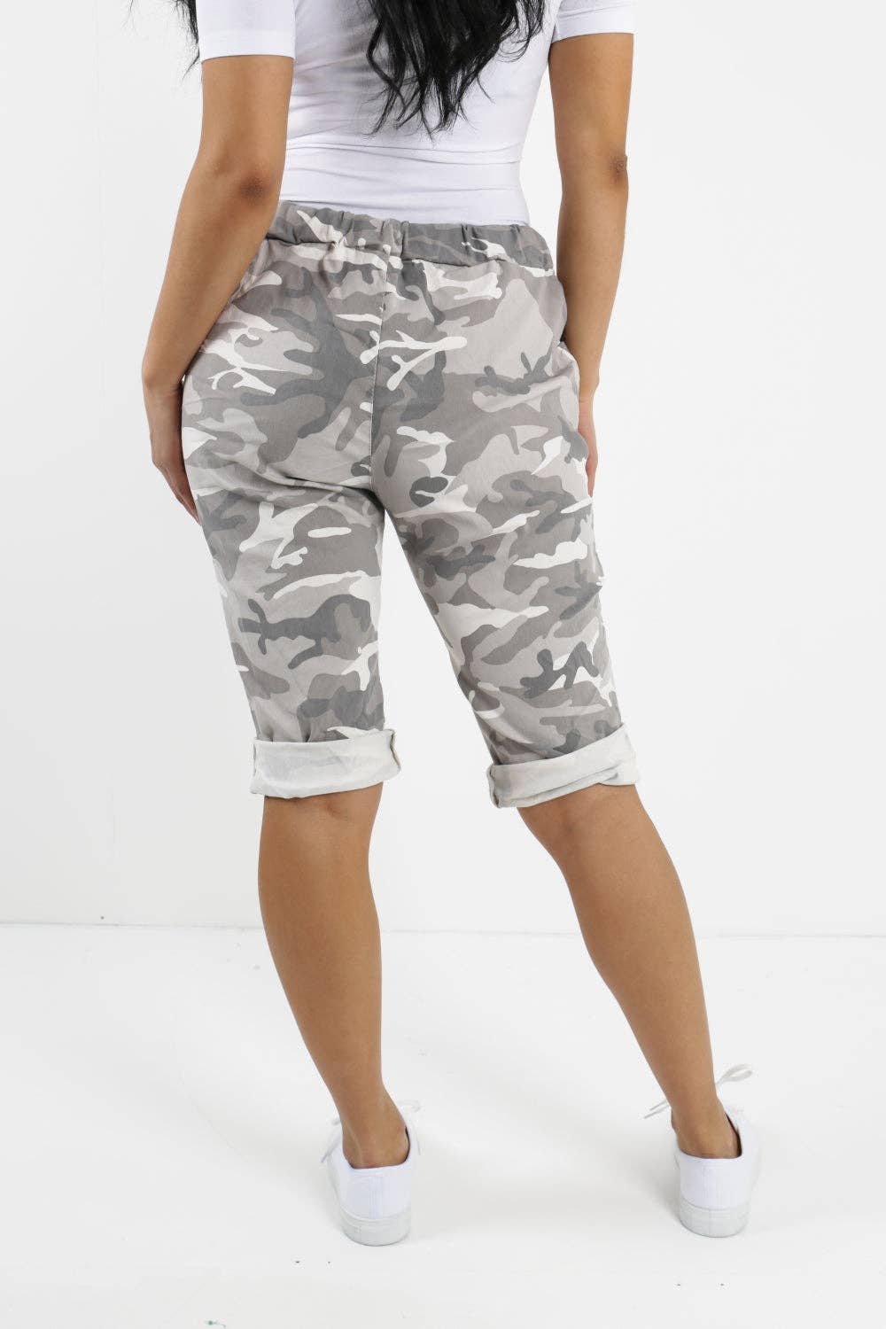 Miss Bold – wholesale Shorts – Women’s – Italian Camouflage Magic Chino Shorts4