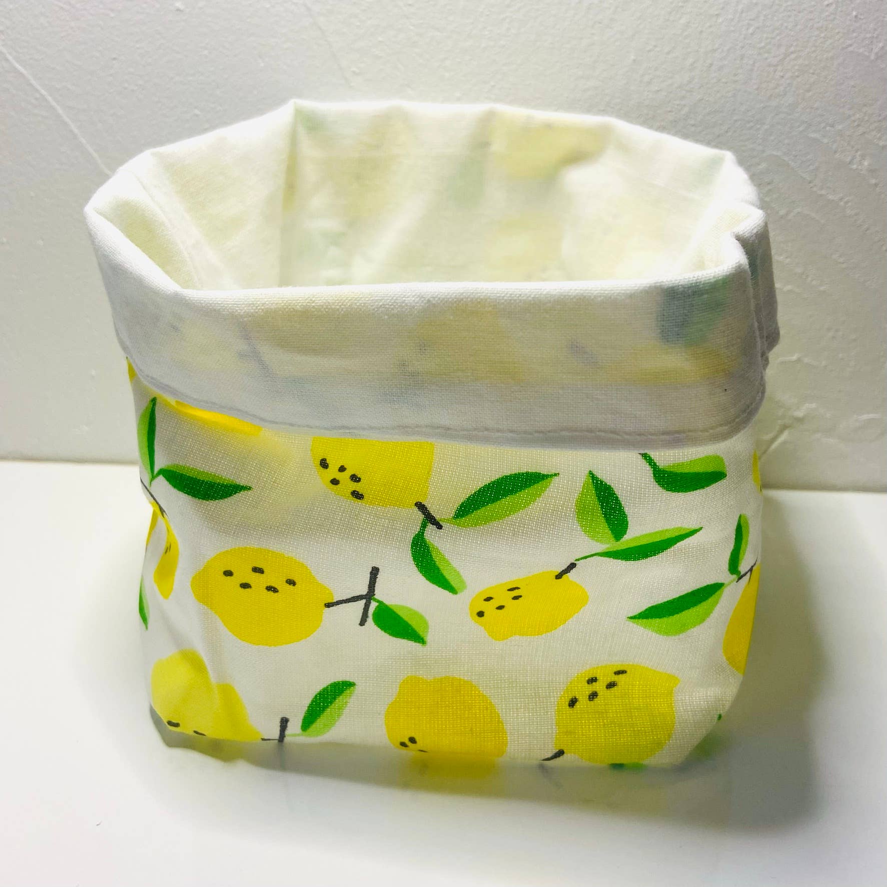 Meli beauty – wholesale Make-up remover – Lemon-printed washable wipe2