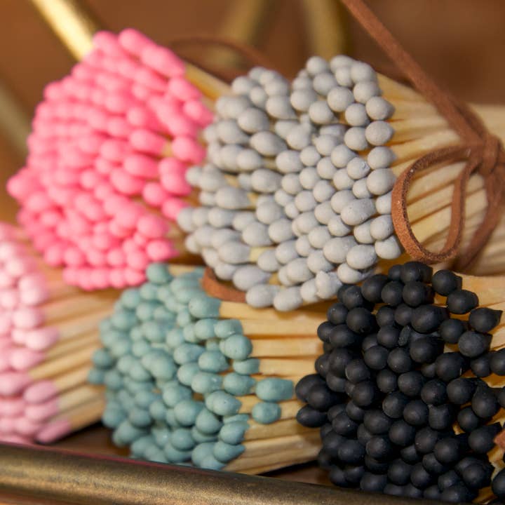 Kit com 100 fósforos coloridos por atacado de Bella & Brawn