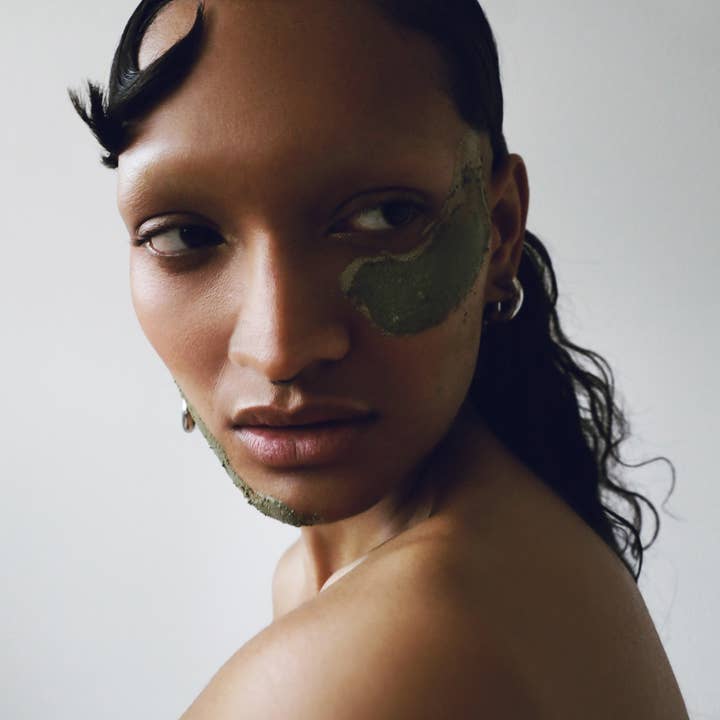 Menos Mas - Wholesale Skincare Face Mask - Matcha Mint Purifying Mask & Exfoliant3