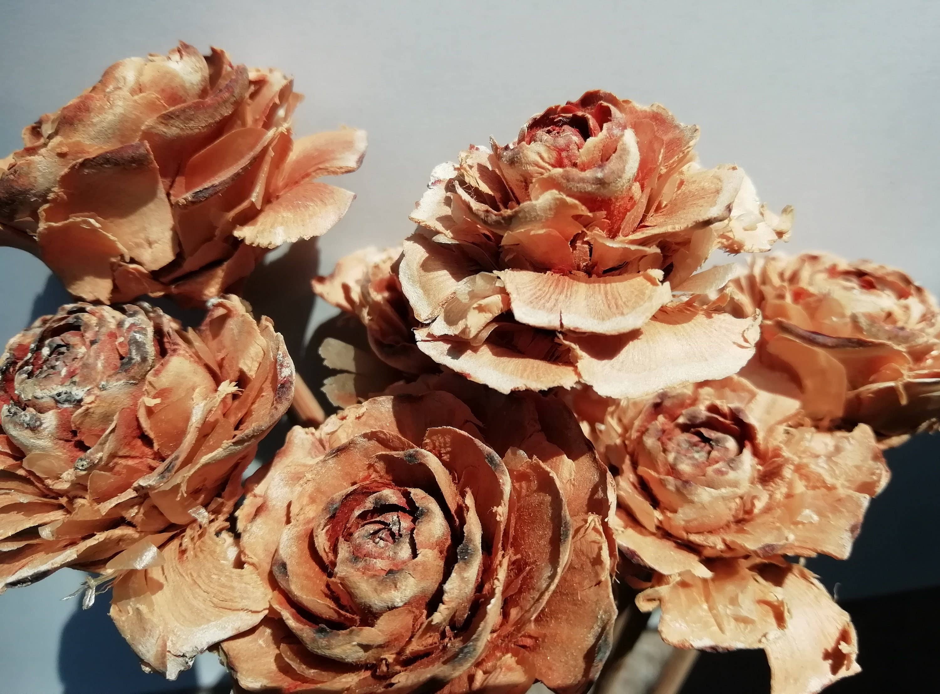 Daisy Gifts Ltd – wholesale Artificial flowers – Cedar Rose Pick Bunch of 9 Woodrose Stems1