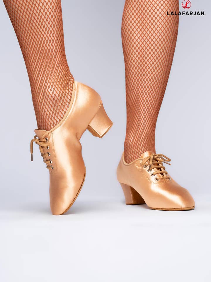 Dansschoenen - Alejandra - Tan - Satijn - 5 cm voor wholesale door Lalafarjan & Lalafarjan GbR