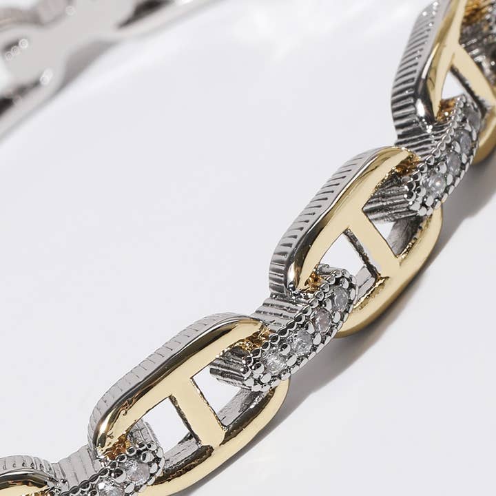 BG Two-Tone Linked Chain Design Gold Plated Bracelet for wholesale on Faire2