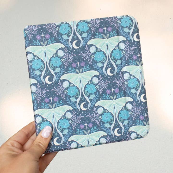 Motief Kobo-hoes voor motten voor wholesale door Little Inklings LTD