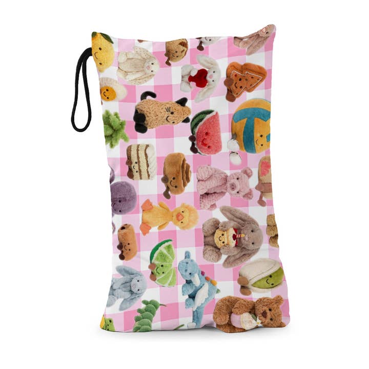 Bolsa de Malla para Calcetines de Niños para Campamento | Divertido Organizador de Ropa de Campamento #13 para venta al por mayor de Gilbin