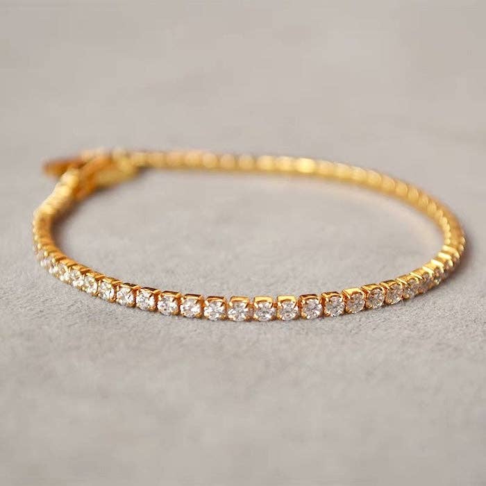 LanLivia - Wholesale Tennis Bracelet - Timeless Diamond Look Sparkling Bracelet2