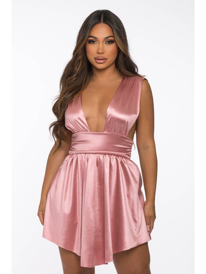 Uptown Apparel – wholesale Klänning - Dam – D13494 Miniklänning med veckad band