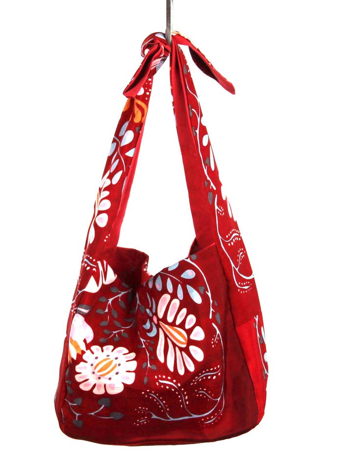 Bobby Tas in Rode Marushka Zijde voor wholesale door Les Belles Vagabondes