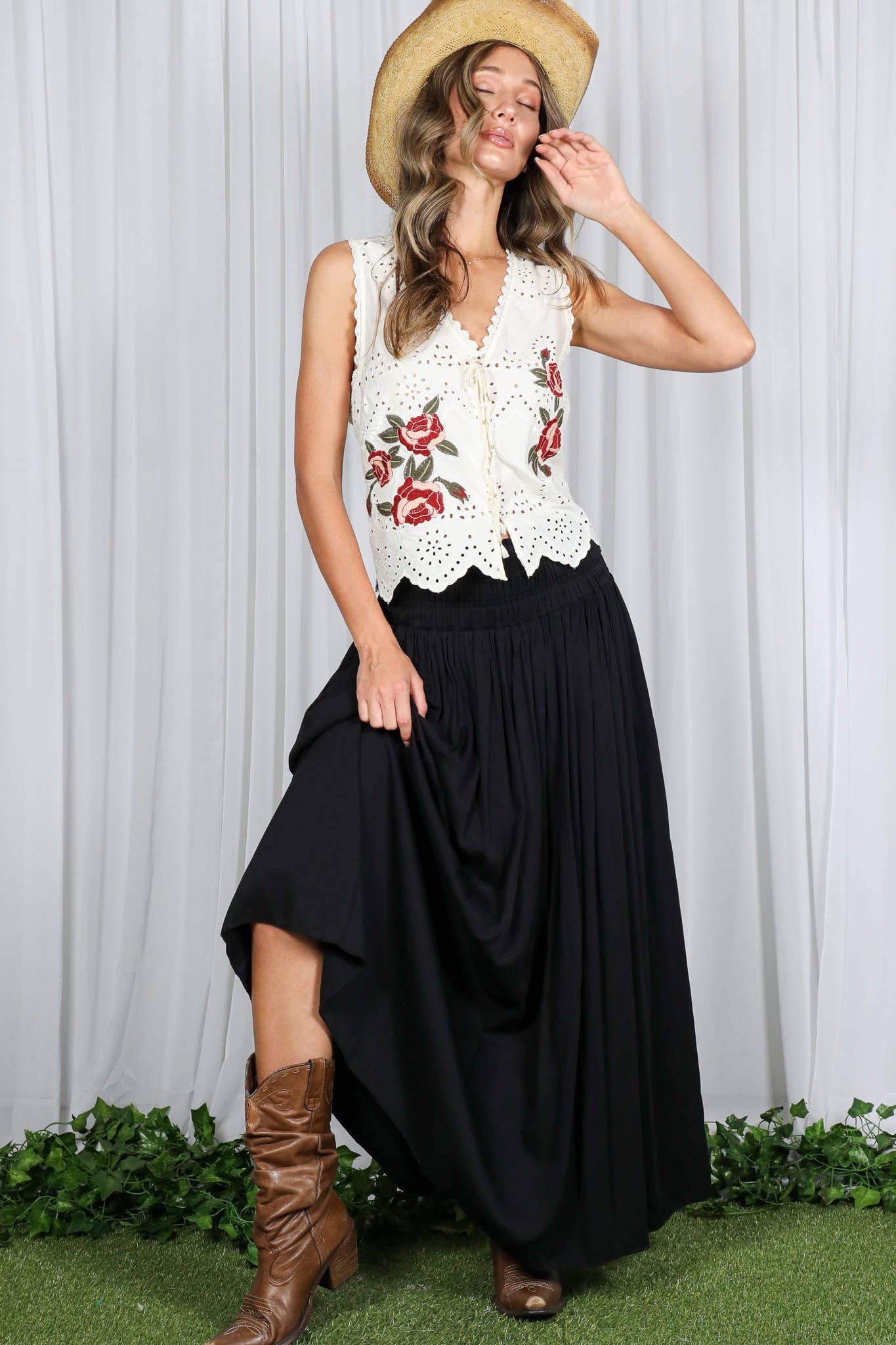Vine & Love - Wholesale Skirt - Women's - Casual Maxi Flowy Bohemian Renaissance Long Skirt VS8294024