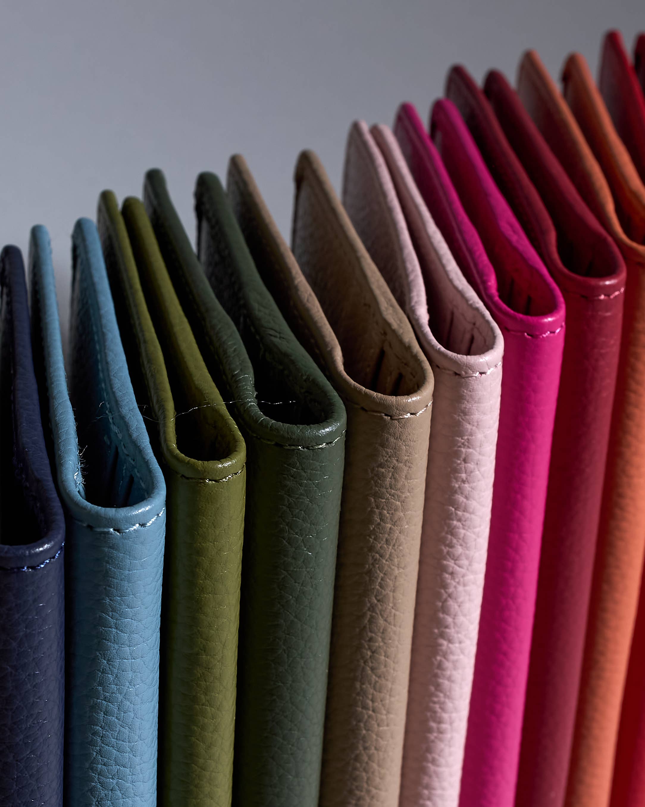 Herzilein-Wien GmbH - Wholesale Passport Case - Women's - Passhülle Leder 6