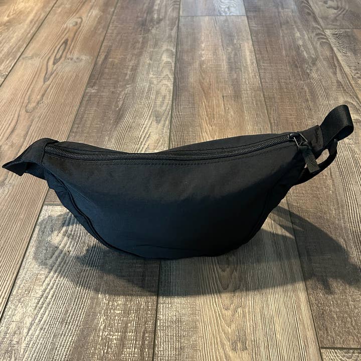 JILLIAN INK LLC - Wholesale Crossbody Bag - Women's - Nylon Crescent Crossbody Bag11