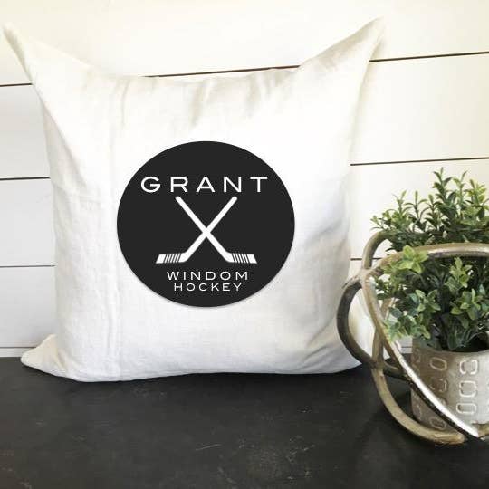 Federa per cuscino con nome personalizzato per la vendita all'ingrosso da parte di Design District Co