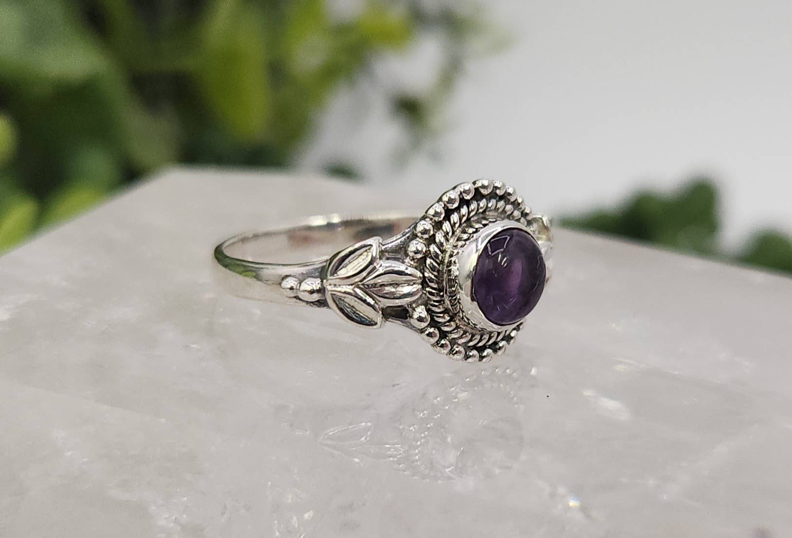 Meraki Gemstones - Wholesale Single Stone/Solitaire Ring - Amethyst Semi-Precious Gemstone Ring - Sterling Silver/.9253