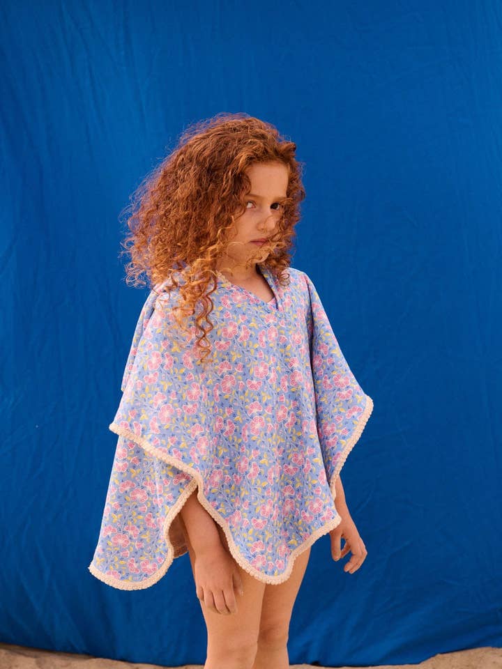 Badeponcho Mael for engroshandel hos Louise Misha