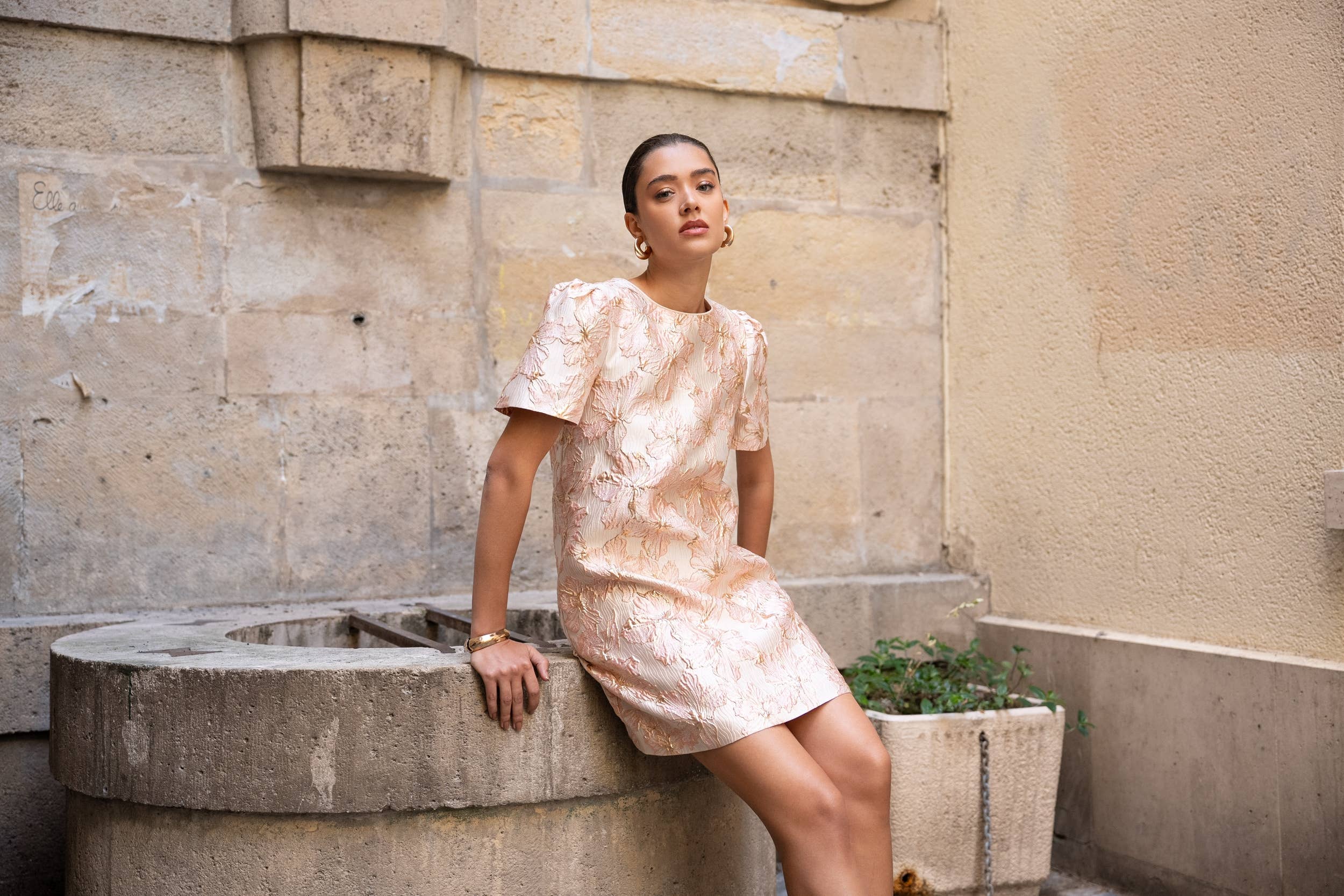 Rosa Abito in jacquard floreale - CK08393 in vendita all'ingrosso su Faire6