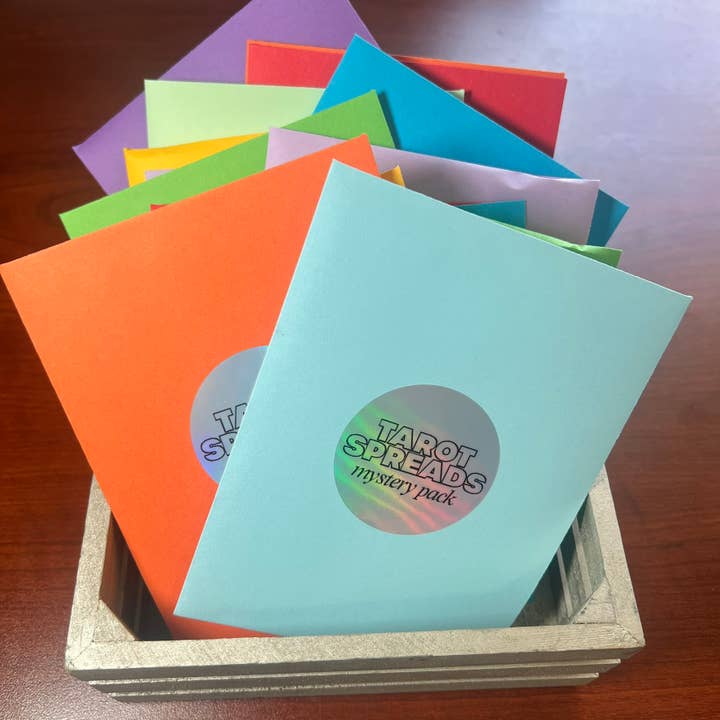 Leah Jones Marcus - Wholesale Tarot/Oracle Card - Tarot Spreads Mystery Packs4