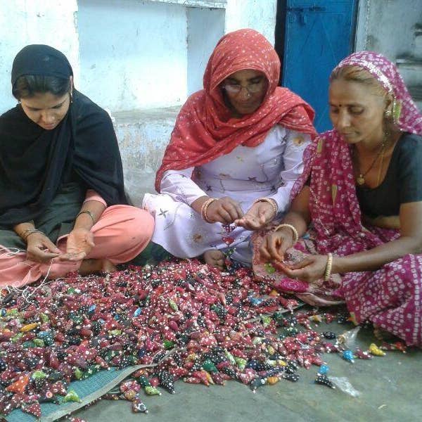 Mira Fair Trade - Wholesale Decorative Tassel/Wall Drop - Prosperity Tota - Long2