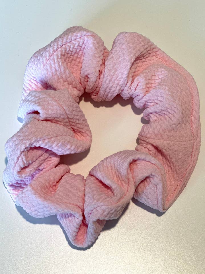 Chouchou rose clair pour la vente par Clove Boutique