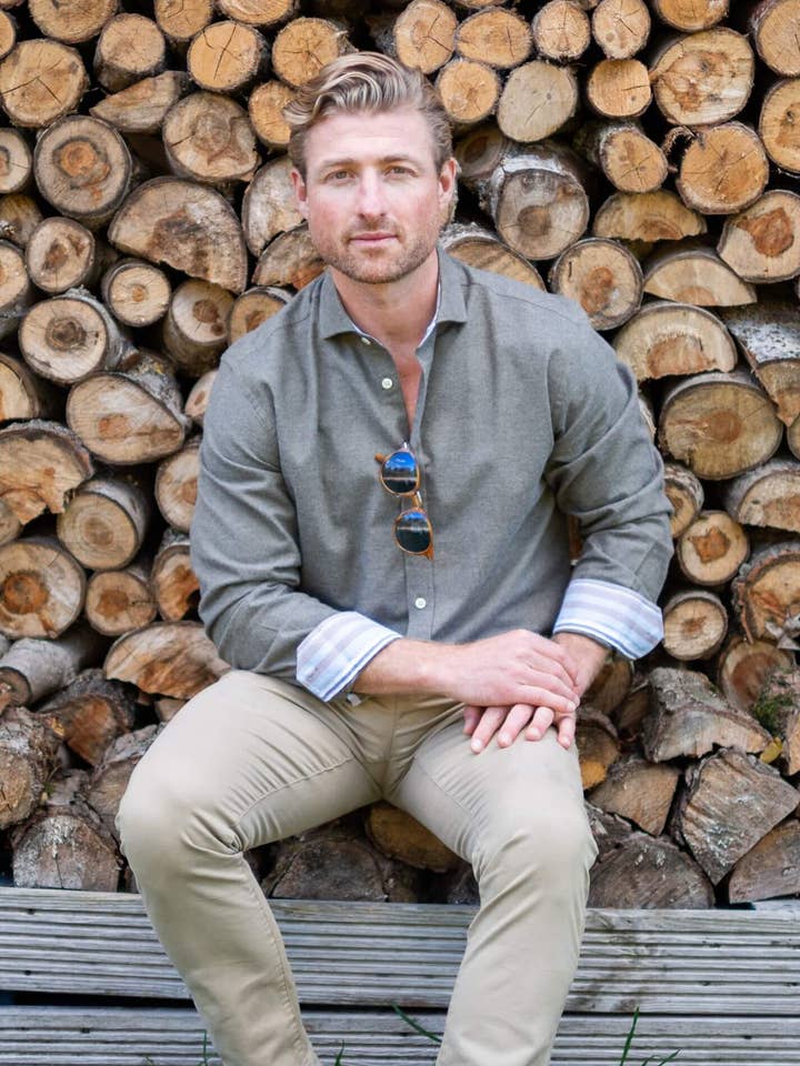 Camicia in Cotone e Cashmere Oliva per la vendita all'ingrosso da parte di KOY CLOTHING