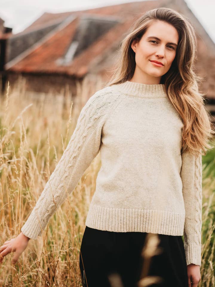 Maglione Swilly Kintyre per la vendita all'ingrosso da parte di Knitted in Edinburgh