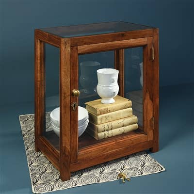 HomArt - Wholesale Retailer Display Stand/Case - Pullman Display Cabinet2