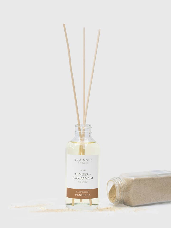 Diffuseur à roseaux Gingembre + Cardamome pour la vente par Rekindle Candle Co