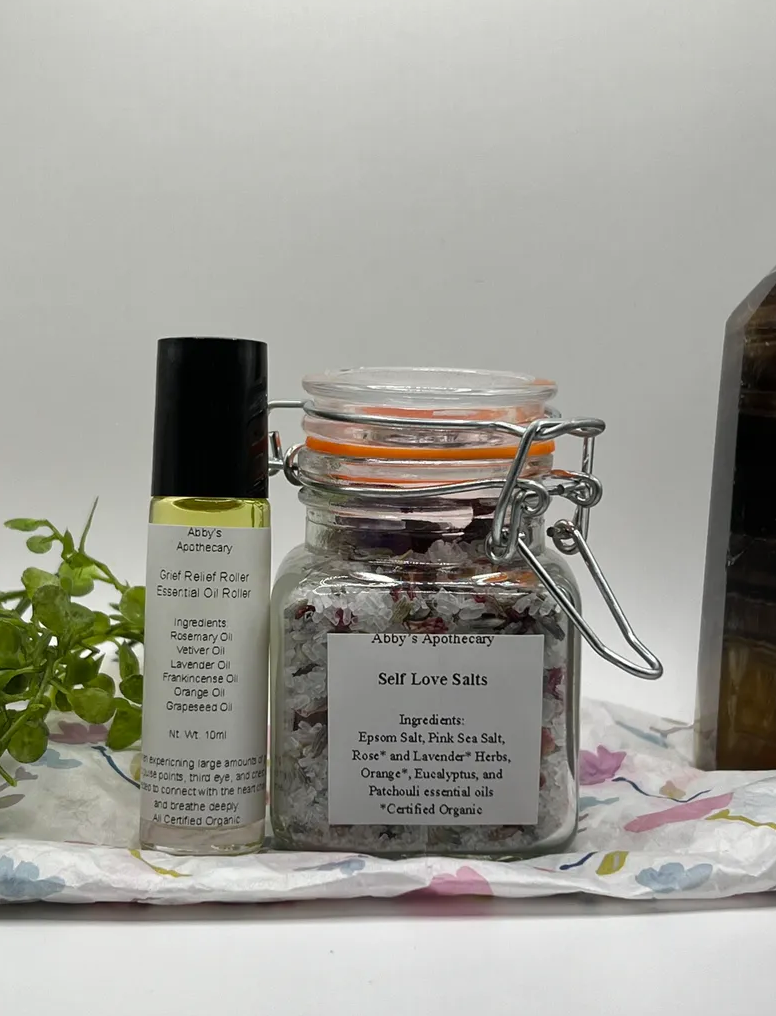 Abby's Apothecary - Wholesale Bath & Body Set - Healing Heart Box3