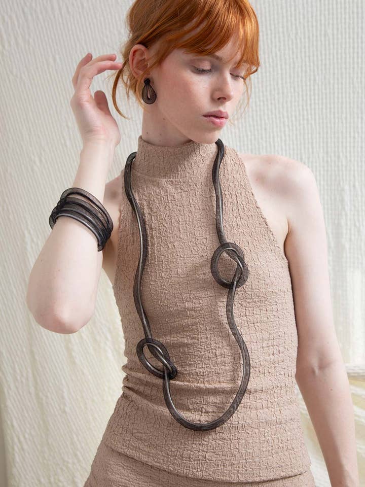 Livets Halskæde Lange Knuder - Mink* for engroshandel hos Iskin Sisters