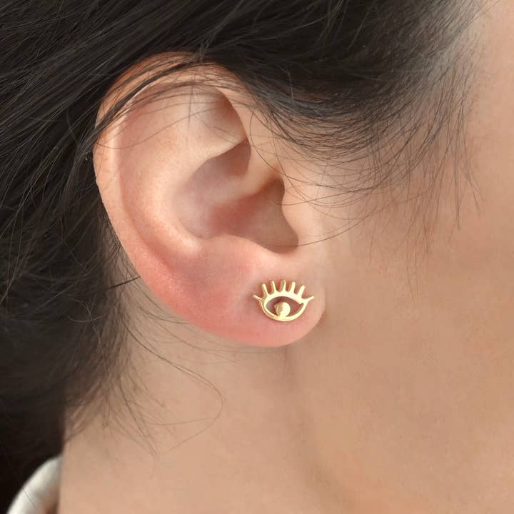 Blueyejewelry – wholesale Solitärörhängen – Evil Eye Studs - Minimalistiska ovala guldögonörhängen 0