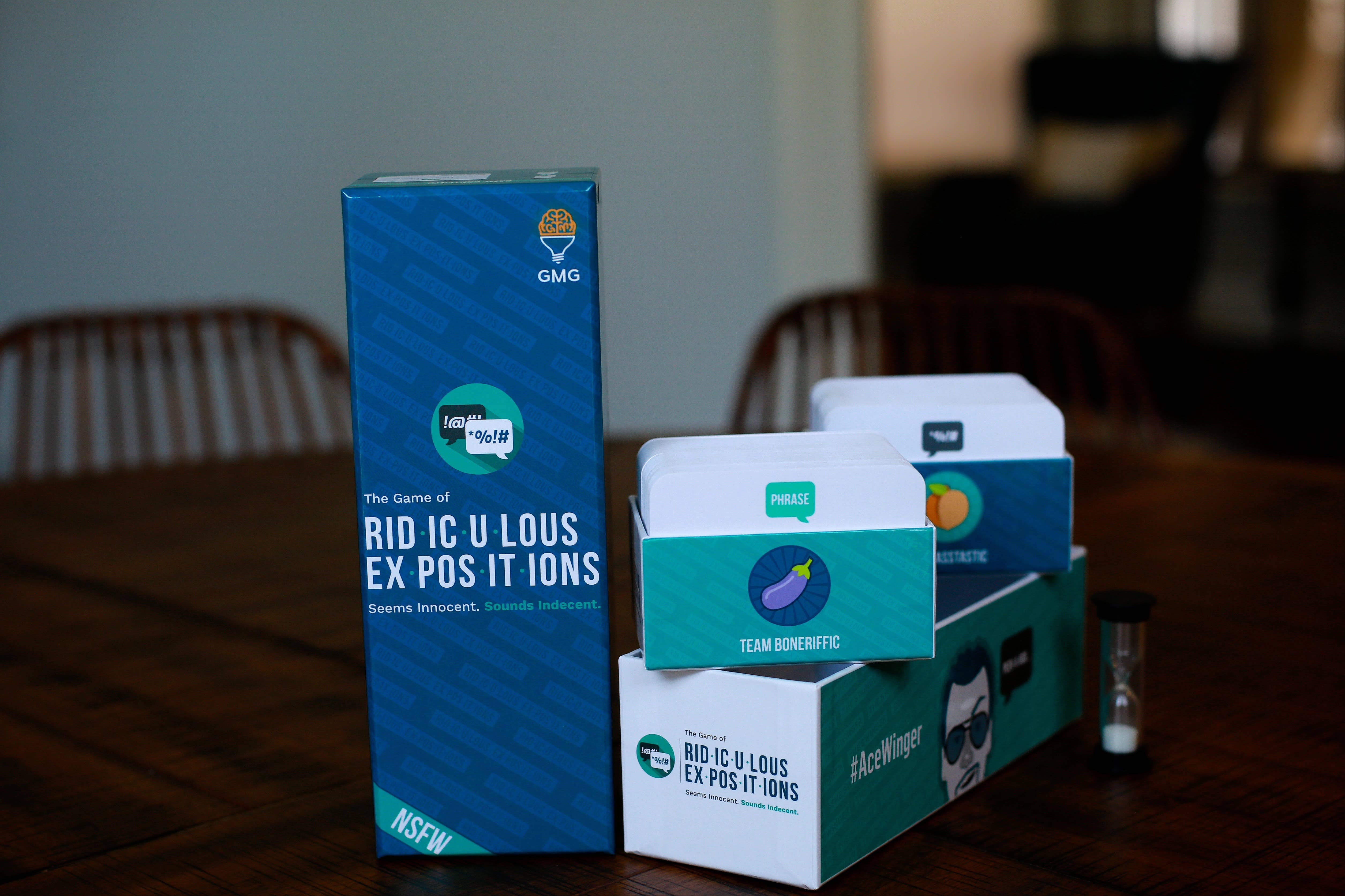 Gray Matters Games – Großhandel Kartenspiele – Das Spiel der lächerlichen Expositionen6