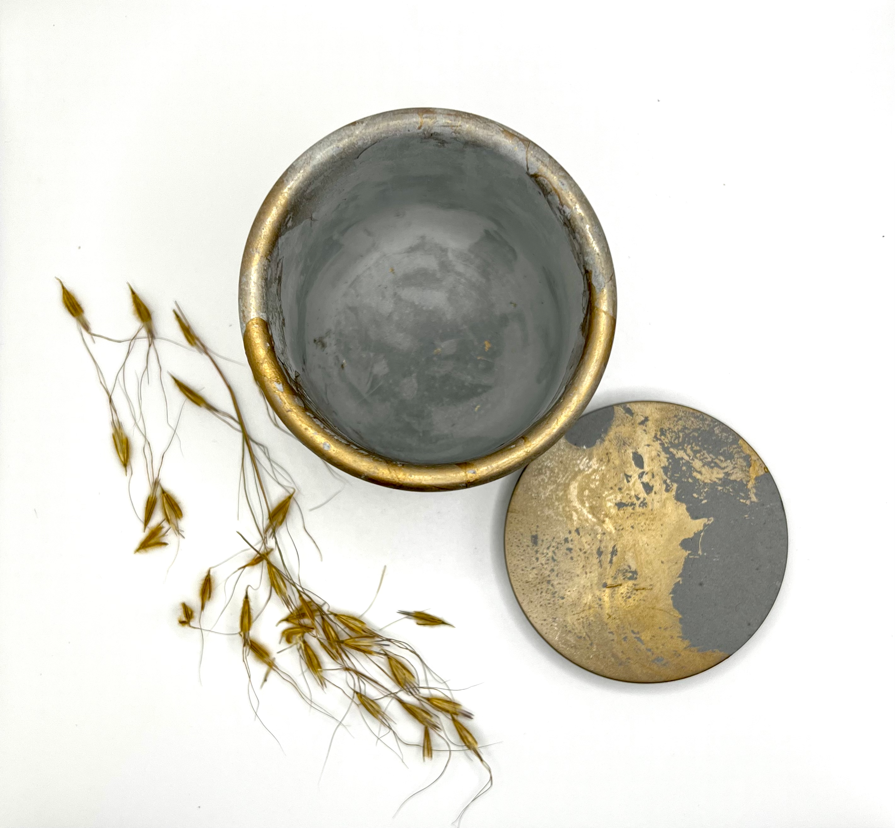 Candle Forever Co – Suporte de vela por atacado – Vaso artesanal dourado de cimento para vela / vaso de concreto2