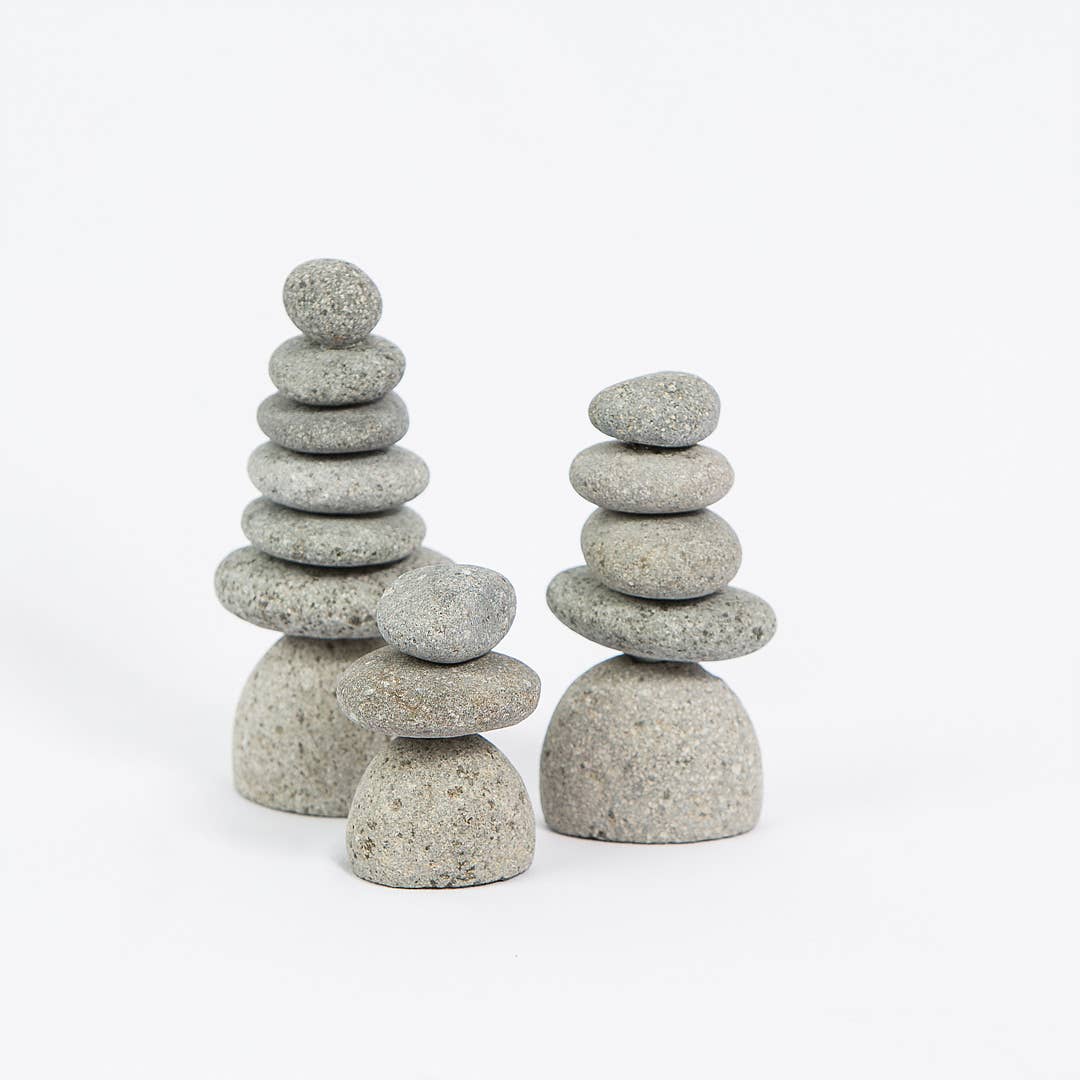 Garden Age Supply - Wholesale Outdoor Ornament/Decor - Mini Rock Cairns - Set of 31