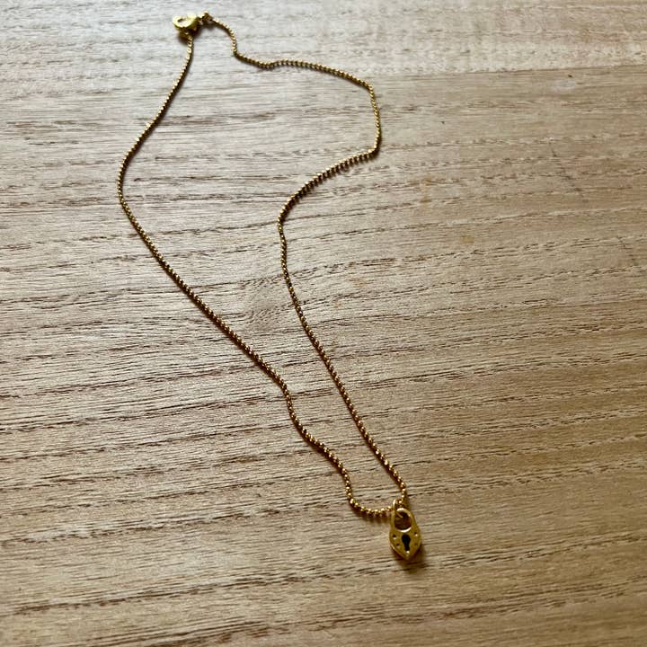 Nellie Pratt Artisan Jewelry - Wholesale Beaded/Pearl Necklace - Locked In gold faceted bead chain necklace