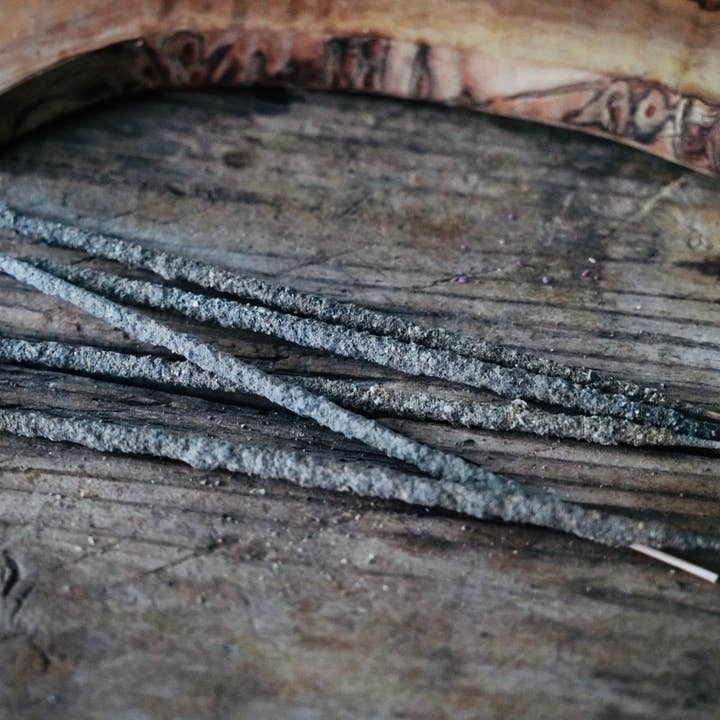 ReturnToTheRoots – wholesale Rökelse – FRANKINCENSE Handrullad Hantverksrökelse av Harts 5-pack3