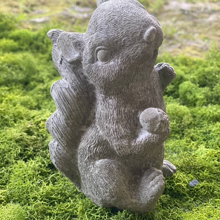 Backyard Stone Art - Wholesale Outdoor Ornament/Decor - Concrete Squirrel Figurine Statue, Squirrel Garden, 4.5"x3"