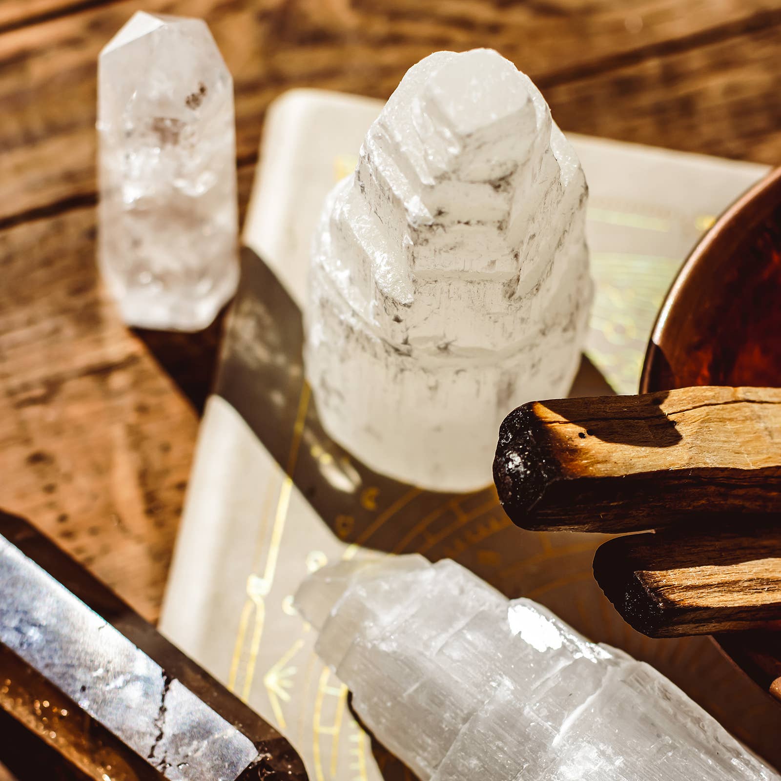 Mindful Living Co. - Wholesale Spirituele steen/kristal - Seleniet Torens – Kristallen (Klein, Medium & Groot)7