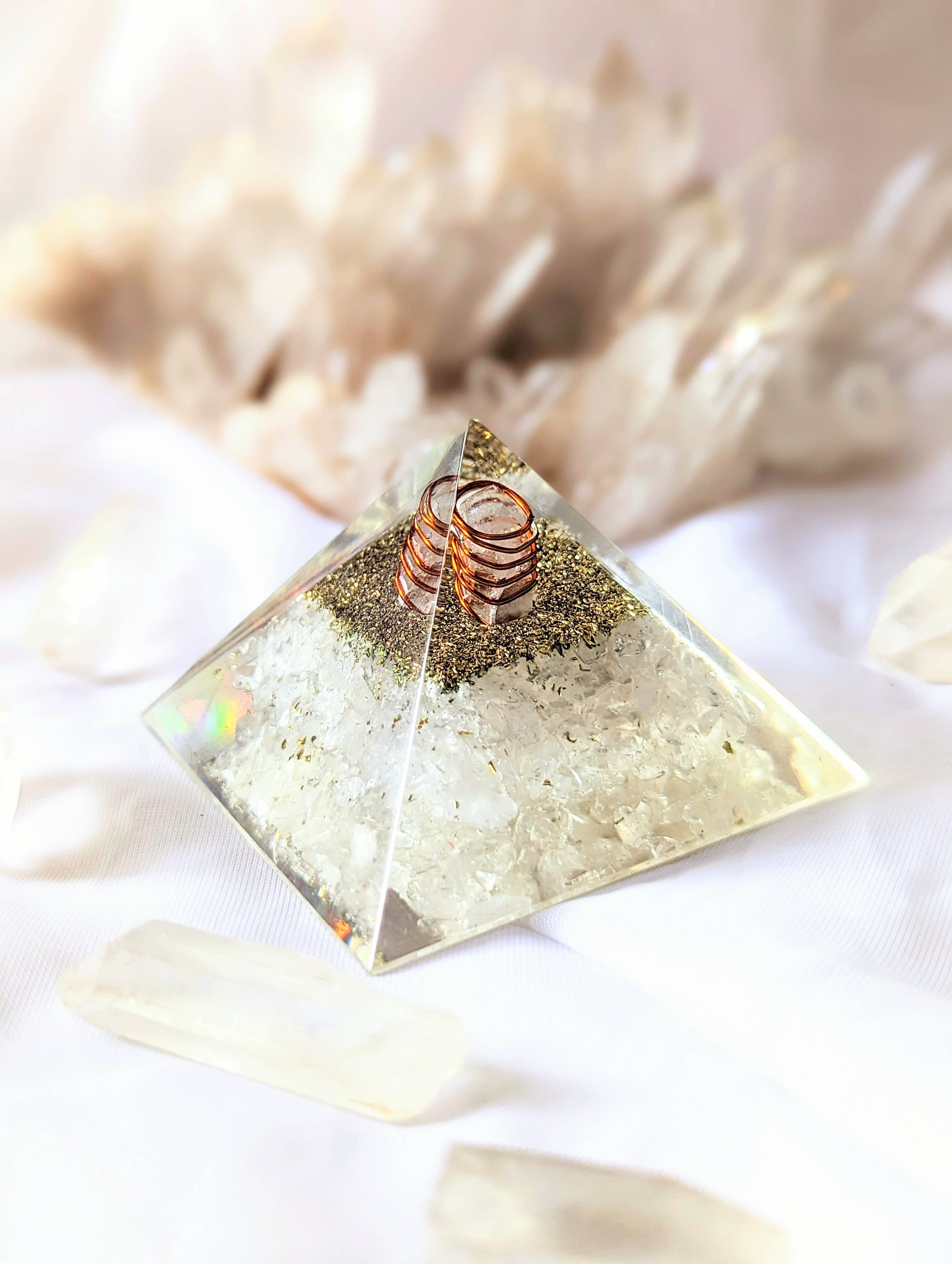 Goddess Provisions - Vente Pierre et cristal de spiritualité - Pyramide Orgonite - Purification d'aura, Protection EMF, Guérison7