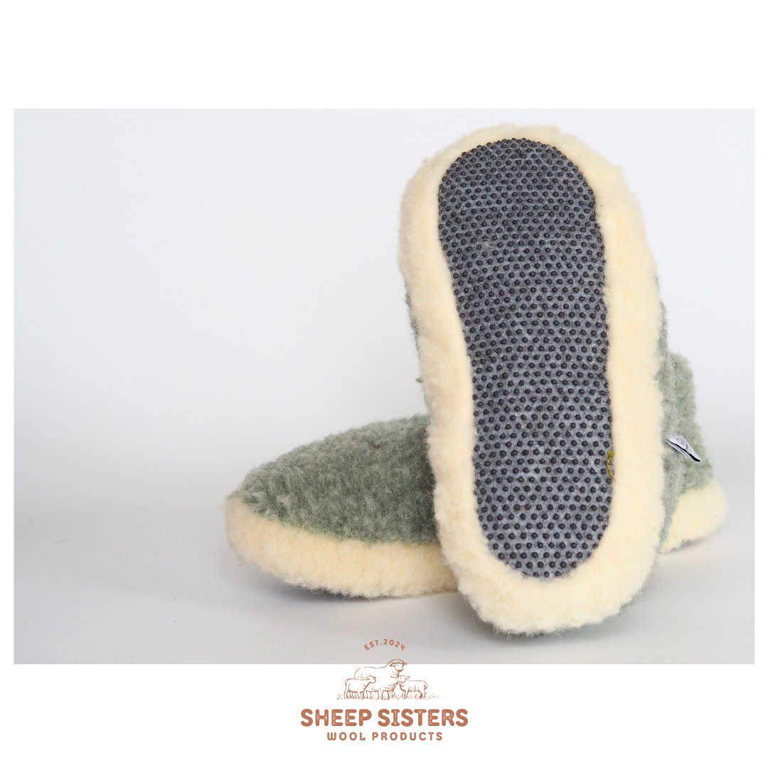 Sheep Sisters - Wholesale Slippers - Unisex - Cloud Slippers Matcha2