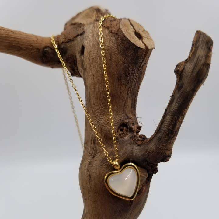 Valentine's Day Agate Heart Pendant Necklace for wholesale by CHAKRA JEWELRY