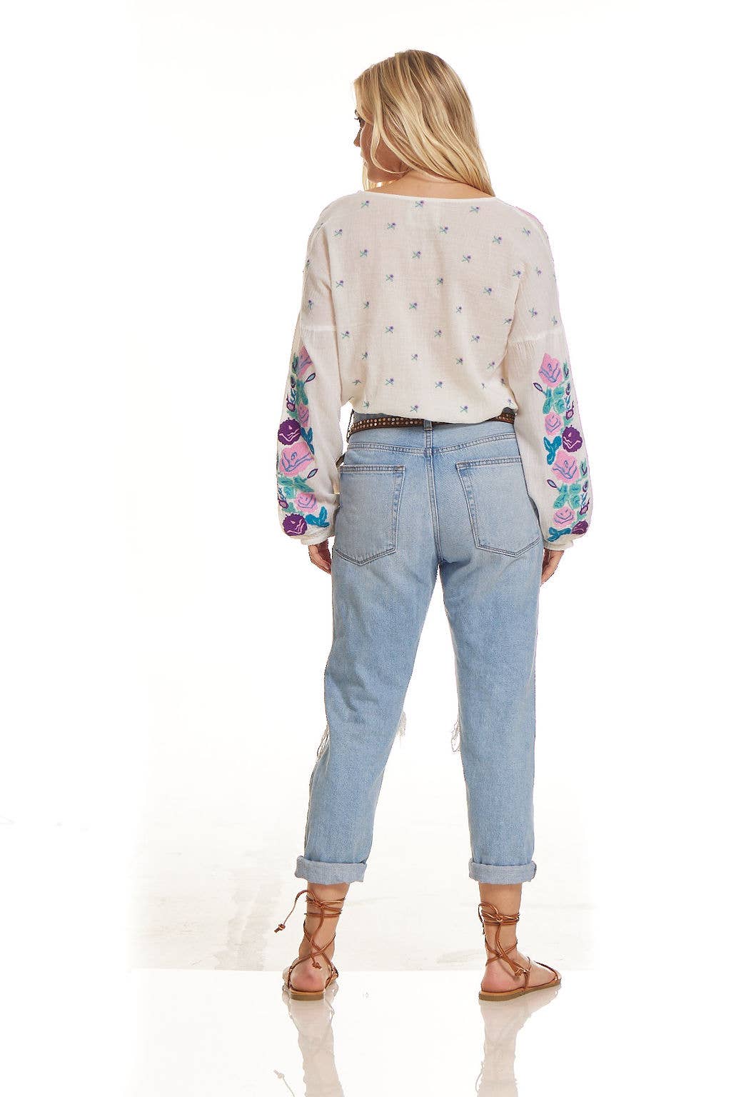 Blue Boheme – wholesale Blouse – Women’s – Lara Embroidered Crop Top Natural/Multicolor7