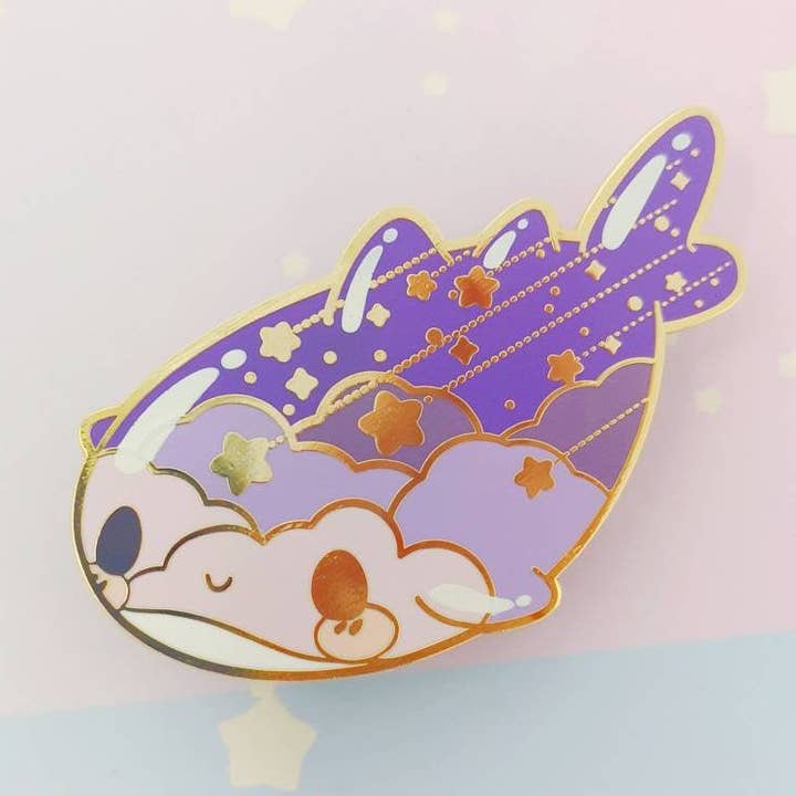 Tiburón Ballena Estrellado -- Pin de Esmalte para venta al por mayor de Kittynaut