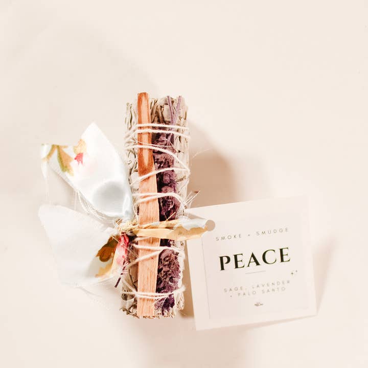 Liv Rocks - Wholesale Sage Bundle - HARMONY Smudging Bundles Sage with Flowers + Selenite3