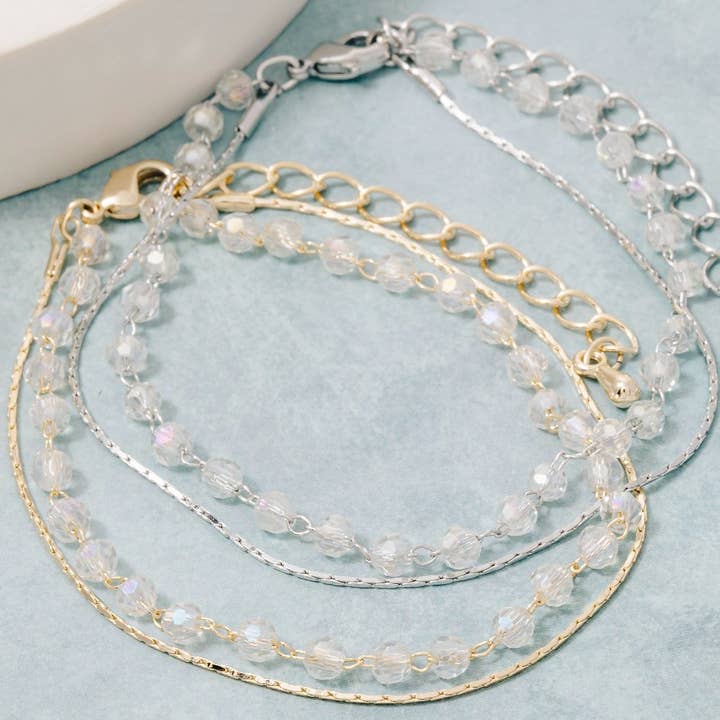 Geschichtetes Kettenarmband mit Perlenkette für den Großhandel von The Looks by Fame Accessories