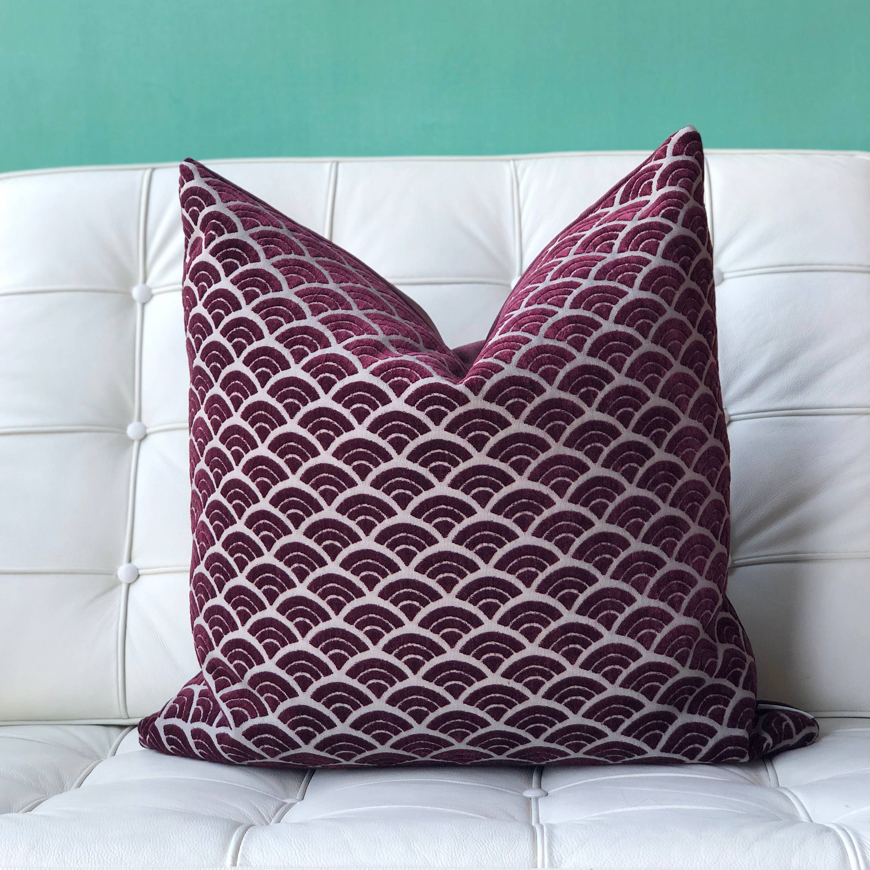 Pillow Decor - Wholesale Throw/Decorative Pillow - 20" x 20" Burgundy Seigaiha Scallop Throw Pillow2